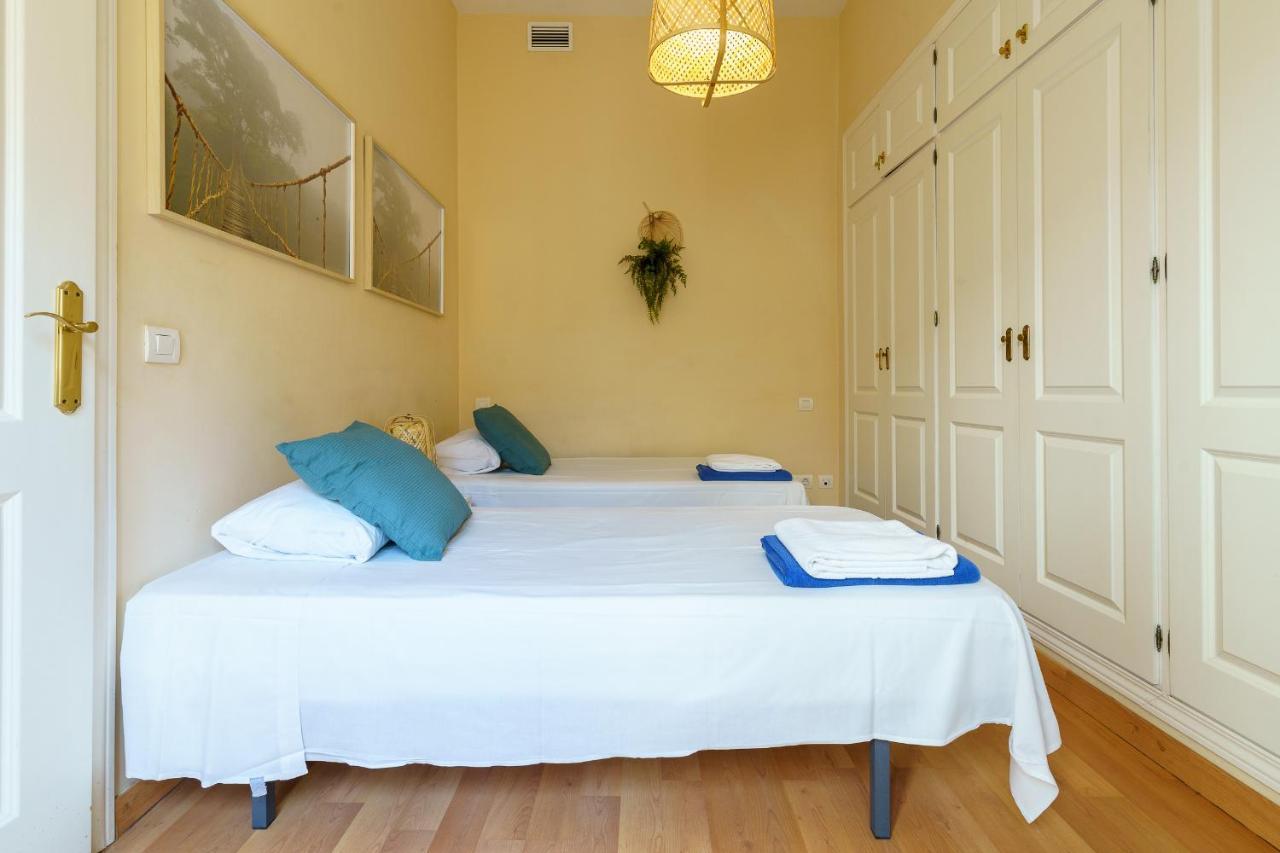Bright Two-Bedroom Apartment In The Historic Center Malaga Ngoại thất bức ảnh